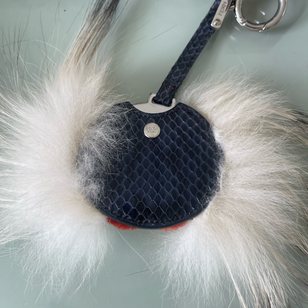 Fendi bag charm - Picture 6 of 11